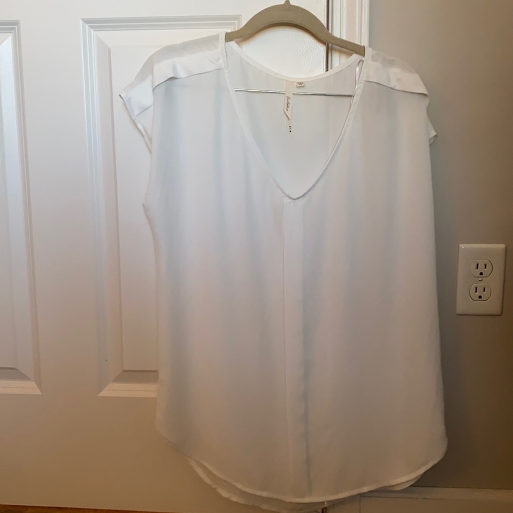 White blouse! Size medium